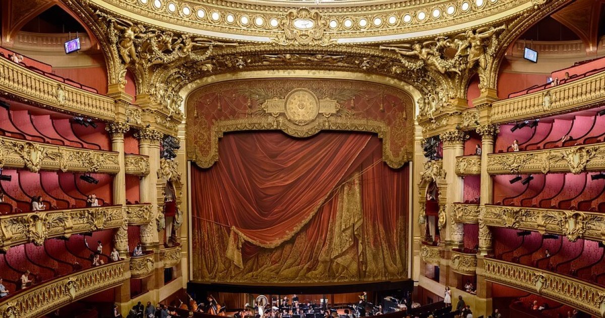 Qu’est-ce que le Théâtre ?