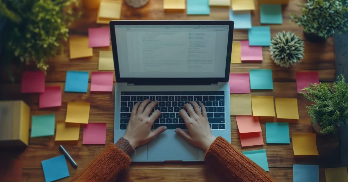 Les ressources en ligne pour les écrivains : Sites web, forums et communautés pour trouver du soutien et des conseils