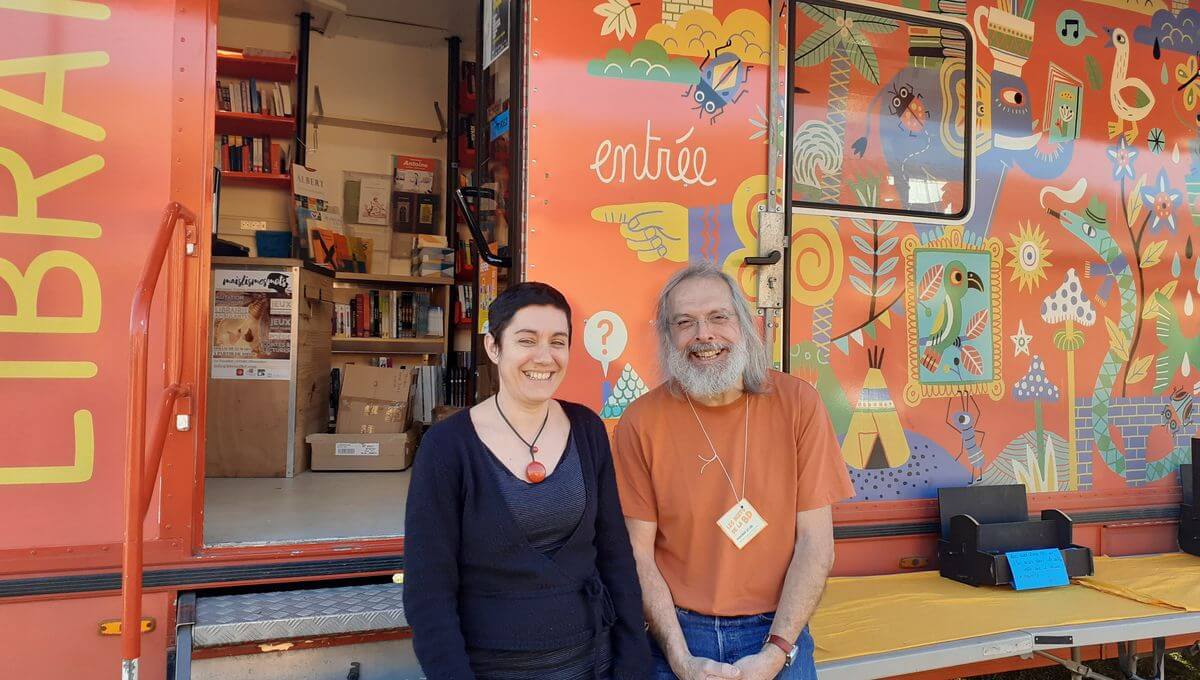 À Nancy, 10 000 livres déménagés grâce à une chaîne humaine !