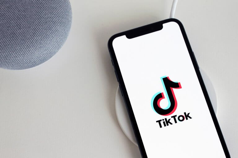 Qu’est-ce que BookTok, l’application 2.0 de TikTok pour promouvoir les livres