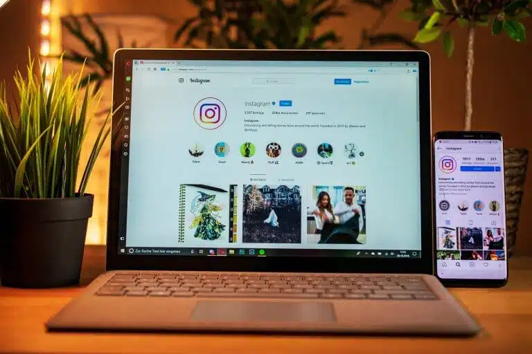 Comment contacter les influenceurs littéraires et augmenter sa visibilité ?