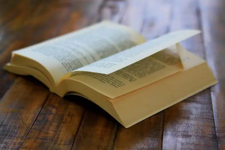 Une double célébration pour l'invention du Livre de Poche !