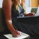 La double vie des auteurs : comment concilier un métier et l’écriture